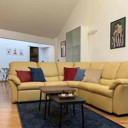 Daire Il Loft Di Gio Floransa